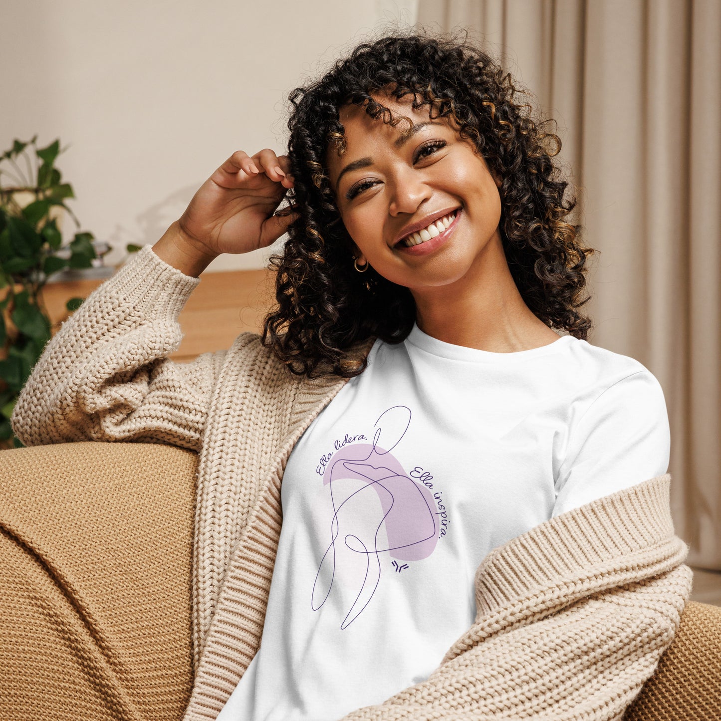 Women's Relaxed T-Shirt - Celebrating Women Spanish